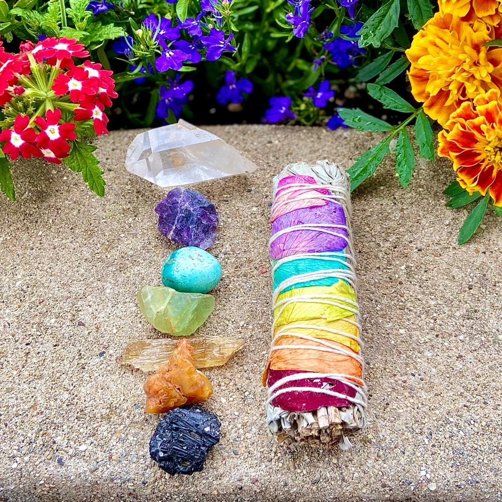 7 Chakra Crystals & 7 Chakra Sage set
